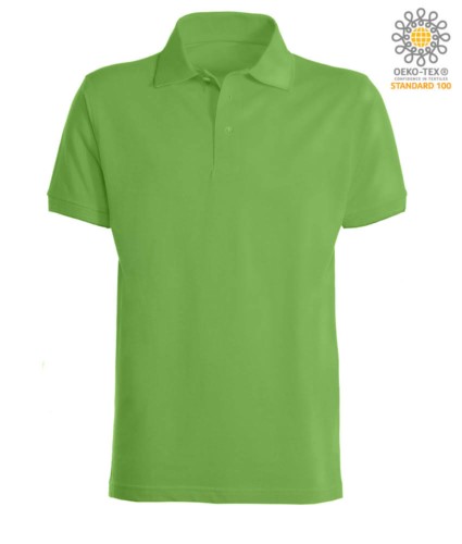 Short sleeve polo shirt with ribbed cotton sleeve bottoms. Color Real green