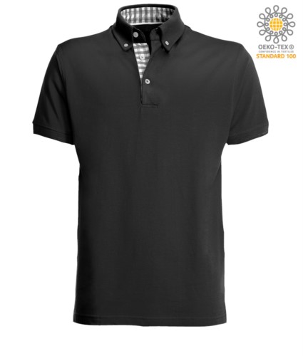 Short sleeve work polo shirt, three button closure, side vents, button-down collar handrail, 100% cotton fabric, black color, black color white collarr
